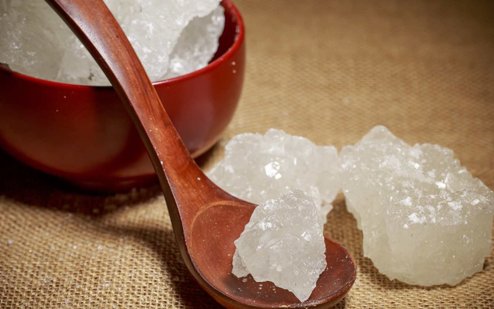 Gula Batu Lebih Baik dari Gula Pasir bagi Diabetesi, Benarkah?