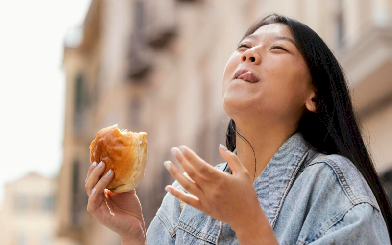 Mau Makan Manis? Kenali Waktu yang Paling Ramah untuk Gula Darah